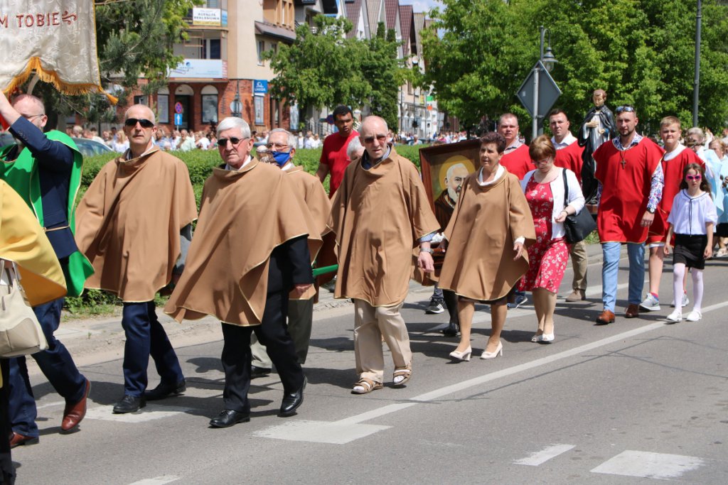 Boże Ciało 2021 parafii pw. św. Antoniego Padewskiego w Ostrołęce [03.06.2021] - zdjęcie #119 - eOstroleka.pl