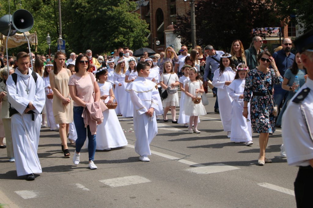 Boże Ciało 2021 parafii pw. św. Antoniego Padewskiego w Ostrołęce [03.06.2021] - zdjęcie #114 - eOstroleka.pl