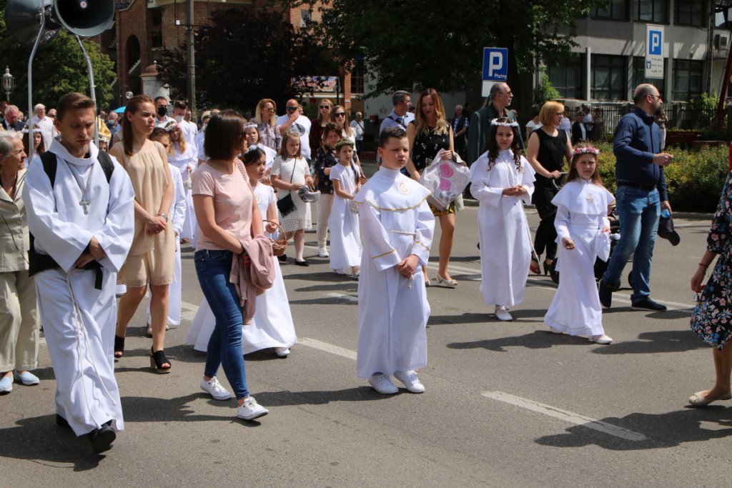 Boże Ciało 2021 parafii pw. św. Antoniego Padewskiego w Ostrołęce [03.06.2021] - zdjęcie #110 - eOstroleka.pl