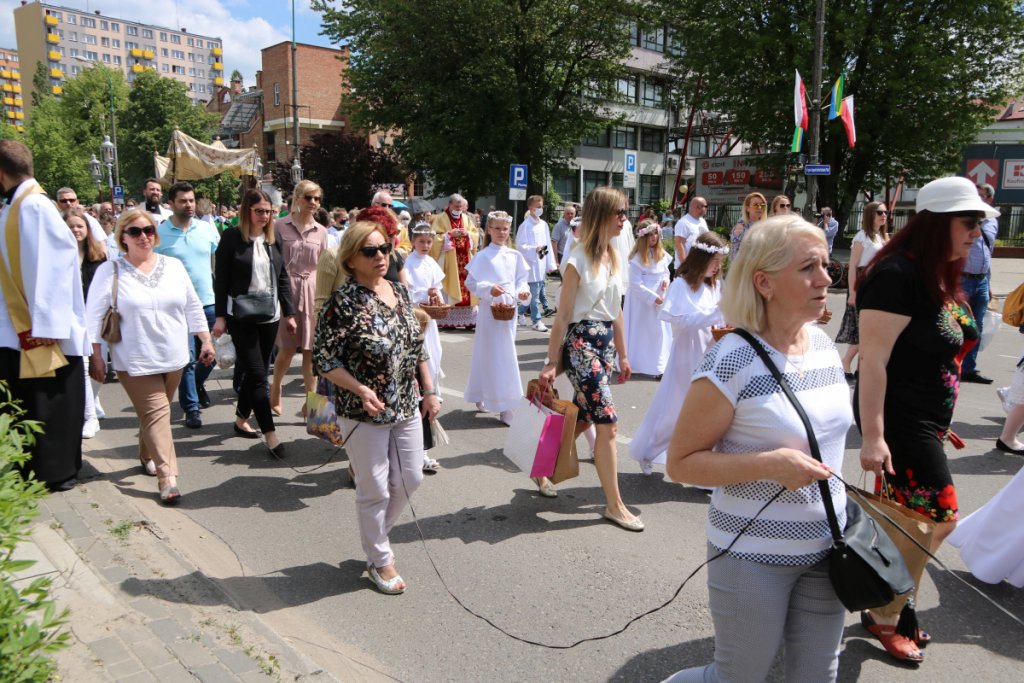 Boże Ciało 2021 parafii pw. św. Antoniego Padewskiego w Ostrołęce [03.06.2021] - zdjęcie #107 - eOstroleka.pl