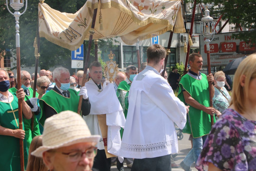 Boże Ciało 2021 parafii pw. św. Antoniego Padewskiego w Ostrołęce [03.06.2021] - zdjęcie #133 - eOstroleka.pl