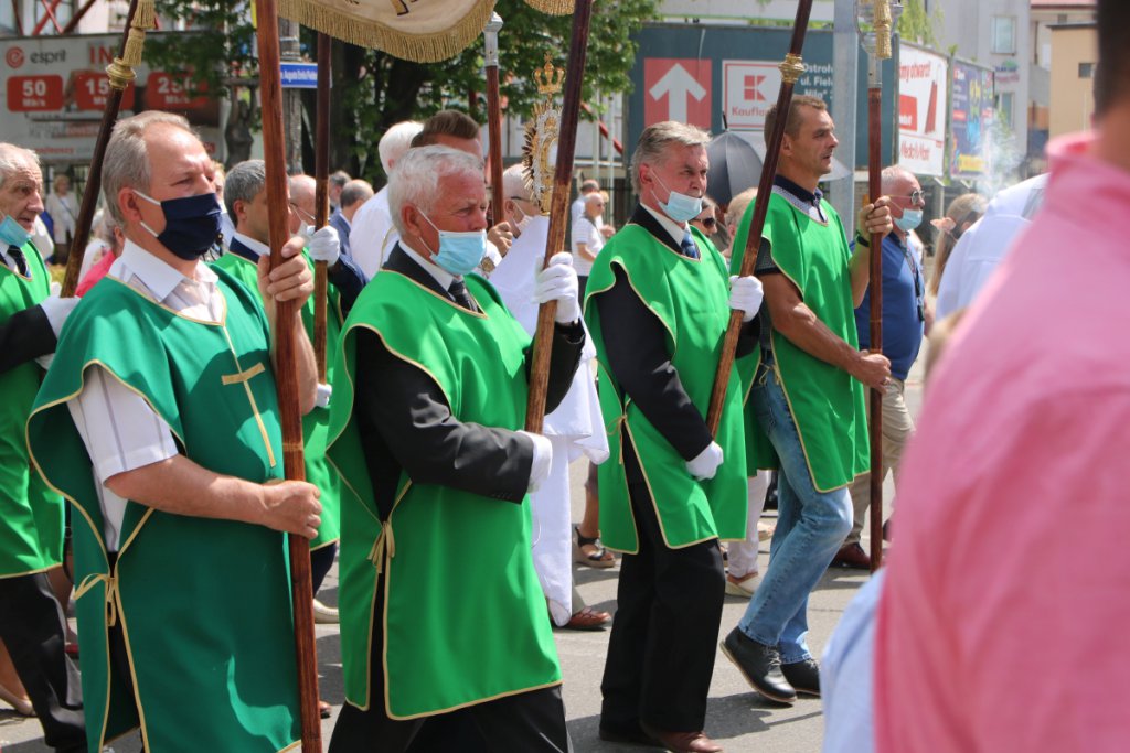 Boże Ciało 2021 parafii pw. św. Antoniego Padewskiego w Ostrołęce [03.06.2021] - zdjęcie #98 - eOstroleka.pl