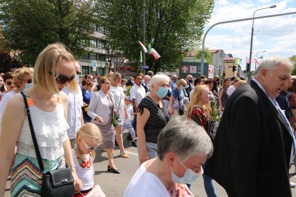 Boże Ciało 2021 parafii pw. św. Antoniego Padewskiego w Ostrołęce [03.06.2021] - zdjęcie #91 - eOstroleka.pl