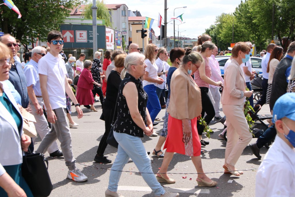 Boże Ciało 2021 parafii pw. św. Antoniego Padewskiego w Ostrołęce [03.06.2021] - zdjęcie #80 - eOstroleka.pl