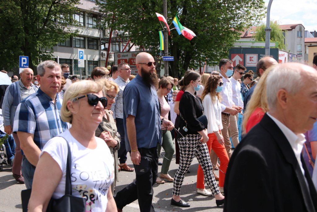 Boże Ciało 2021 parafii pw. św. Antoniego Padewskiego w Ostrołęce [03.06.2021] - zdjęcie #79 - eOstroleka.pl