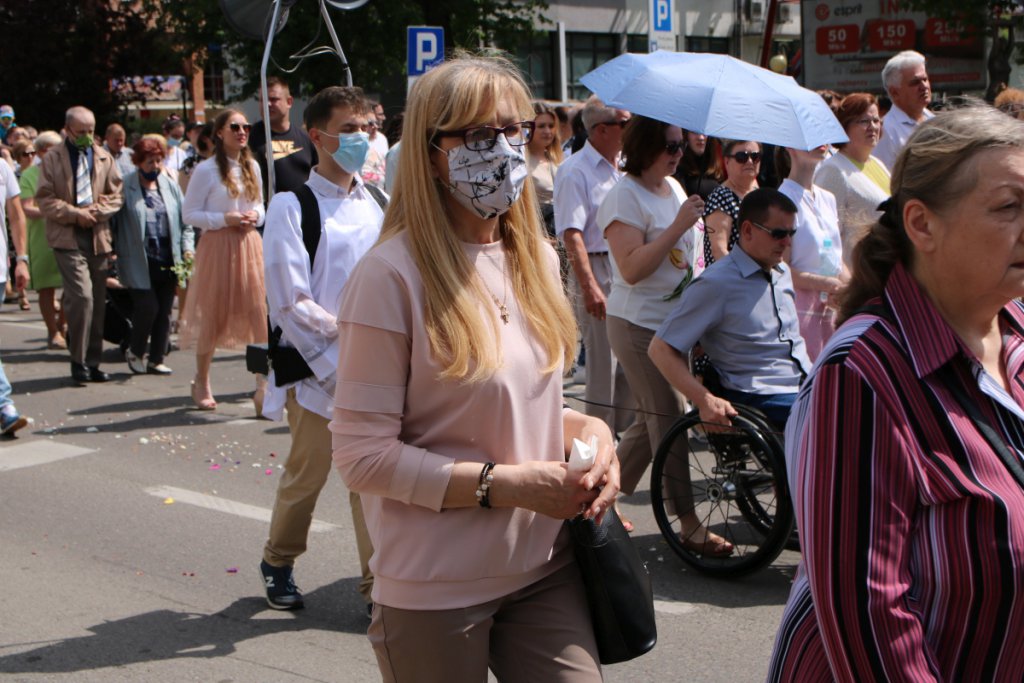 Boże Ciało 2021 parafii pw. św. Antoniego Padewskiego w Ostrołęce [03.06.2021] - zdjęcie #76 - eOstroleka.pl