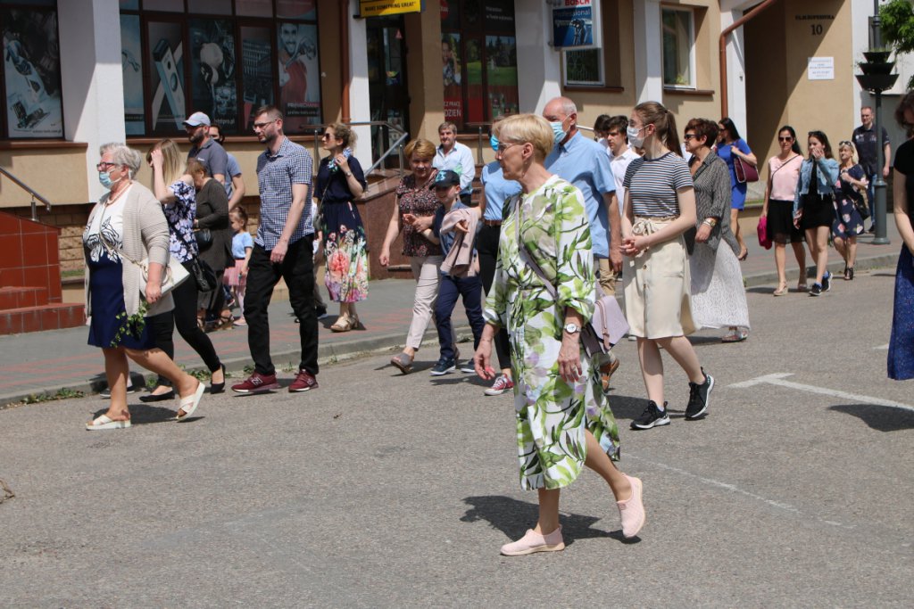 Boże Ciało 2021 parafii pw. św. Antoniego Padewskiego w Ostrołęce [03.06.2021] - zdjęcie #64 - eOstroleka.pl