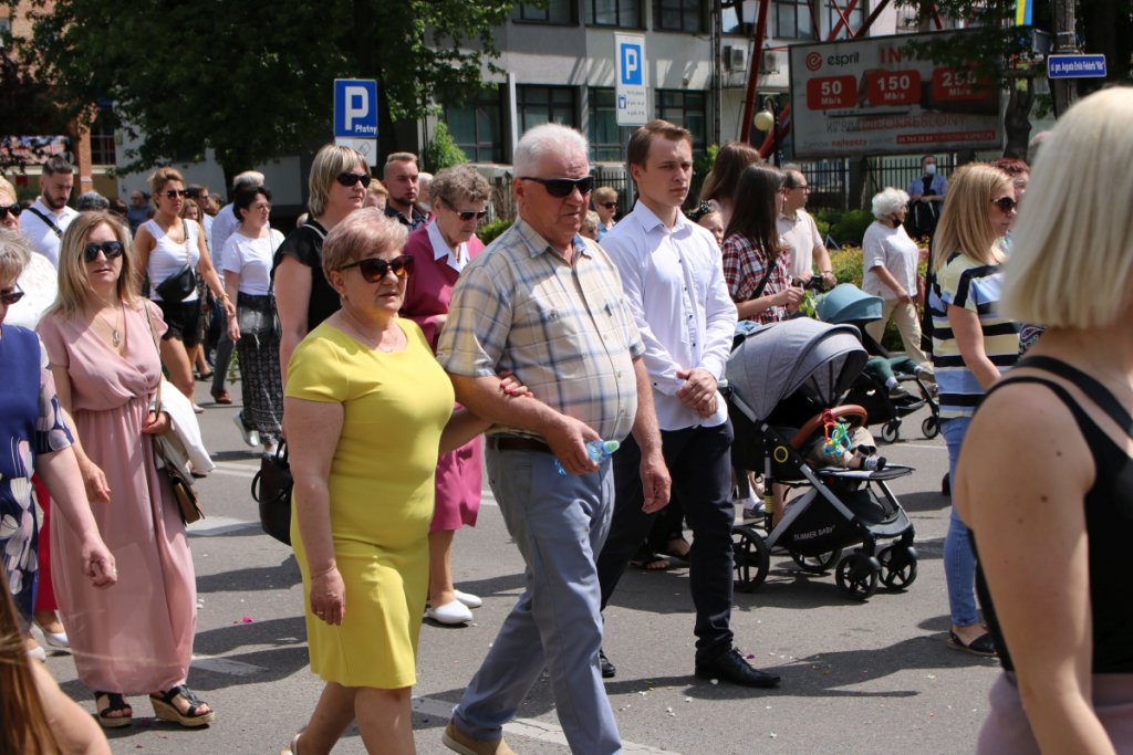 Boże Ciało 2021 parafii pw. św. Antoniego Padewskiego w Ostrołęce [03.06.2021] - zdjęcie #49 - eOstroleka.pl