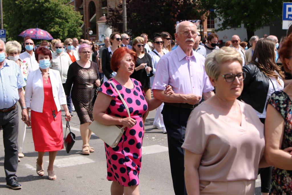 Boże Ciało 2021 parafii pw. św. Antoniego Padewskiego w Ostrołęce [03.06.2021] - zdjęcie #47 - eOstroleka.pl