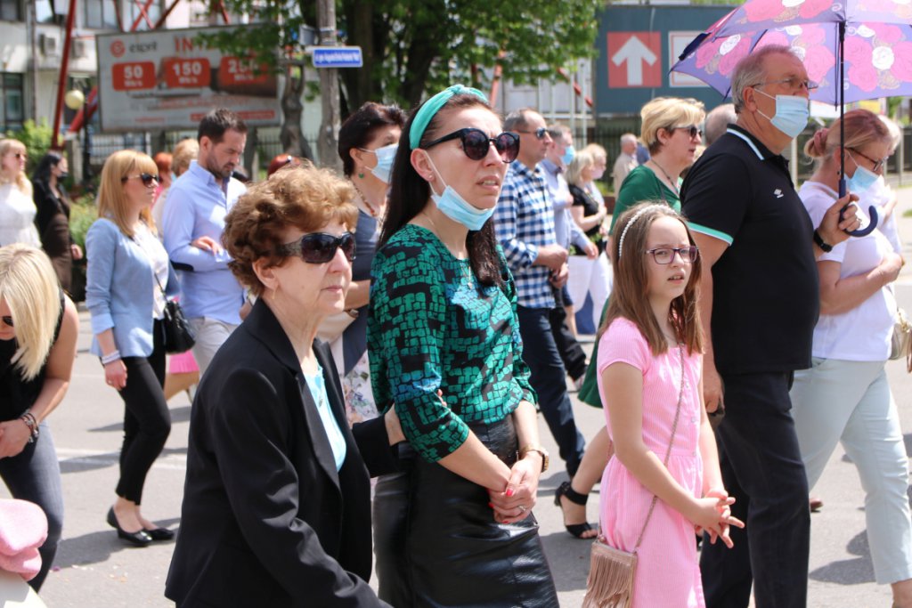 Boże Ciało 2021 parafii pw. św. Antoniego Padewskiego w Ostrołęce [03.06.2021] - zdjęcie #40 - eOstroleka.pl