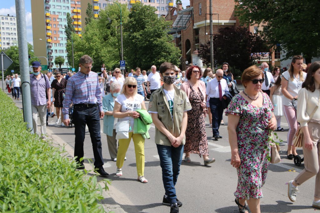 Boże Ciało 2021 parafii pw. św. Antoniego Padewskiego w Ostrołęce [03.06.2021] - zdjęcie #25 - eOstroleka.pl