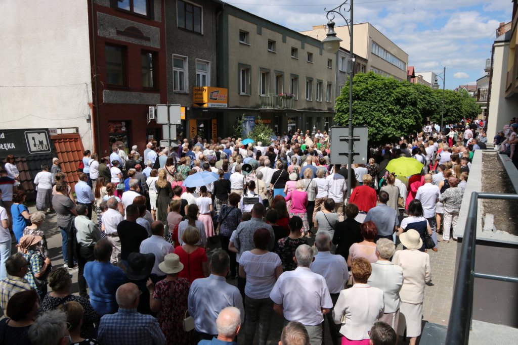 Boże Ciało 2021 parafii pw. św. Antoniego Padewskiego w Ostrołęce [03.06.2021] - zdjęcie #23 - eOstroleka.pl