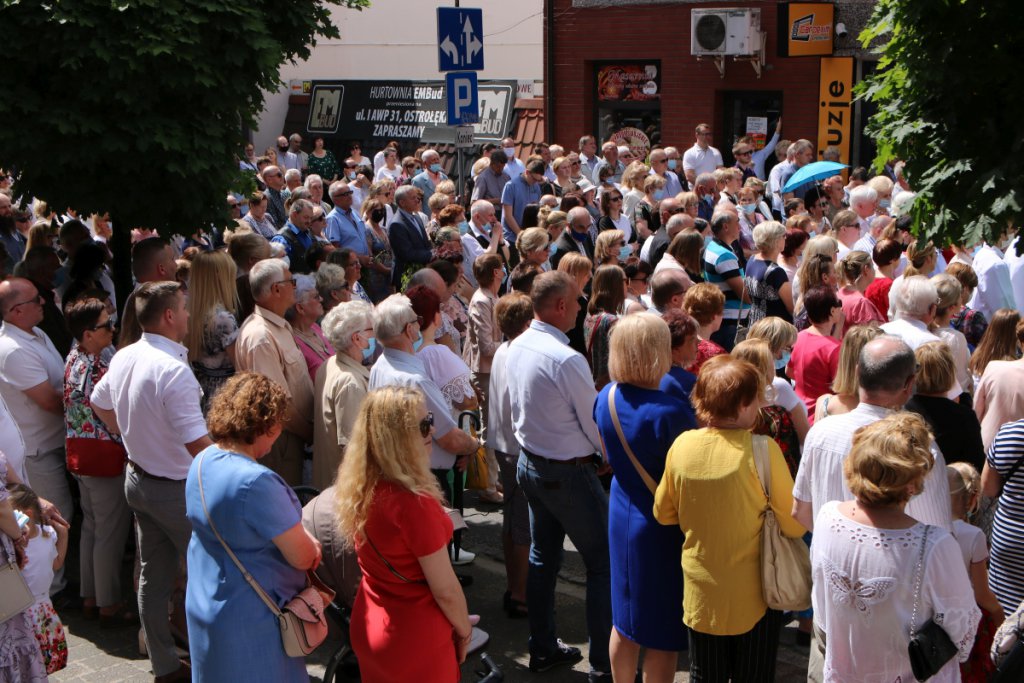 Boże Ciało 2021 parafii pw. św. Antoniego Padewskiego w Ostrołęce [03.06.2021] - zdjęcie #26 - eOstroleka.pl