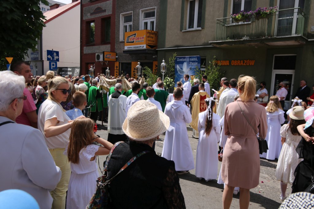 Boże Ciało 2021 parafii pw. św. Antoniego Padewskiego w Ostrołęce [03.06.2021] - zdjęcie #22 - eOstroleka.pl