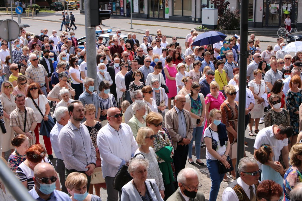 Boże Ciało 2021 parafii pw. św. Antoniego Padewskiego w Ostrołęce [03.06.2021] - zdjęcie #9 - eOstroleka.pl