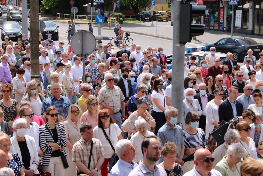 Boże Ciało 2021 parafii pw. św. Antoniego Padewskiego w Ostrołęce [03.06.2021] - zdjęcie #8 - eOstroleka.pl