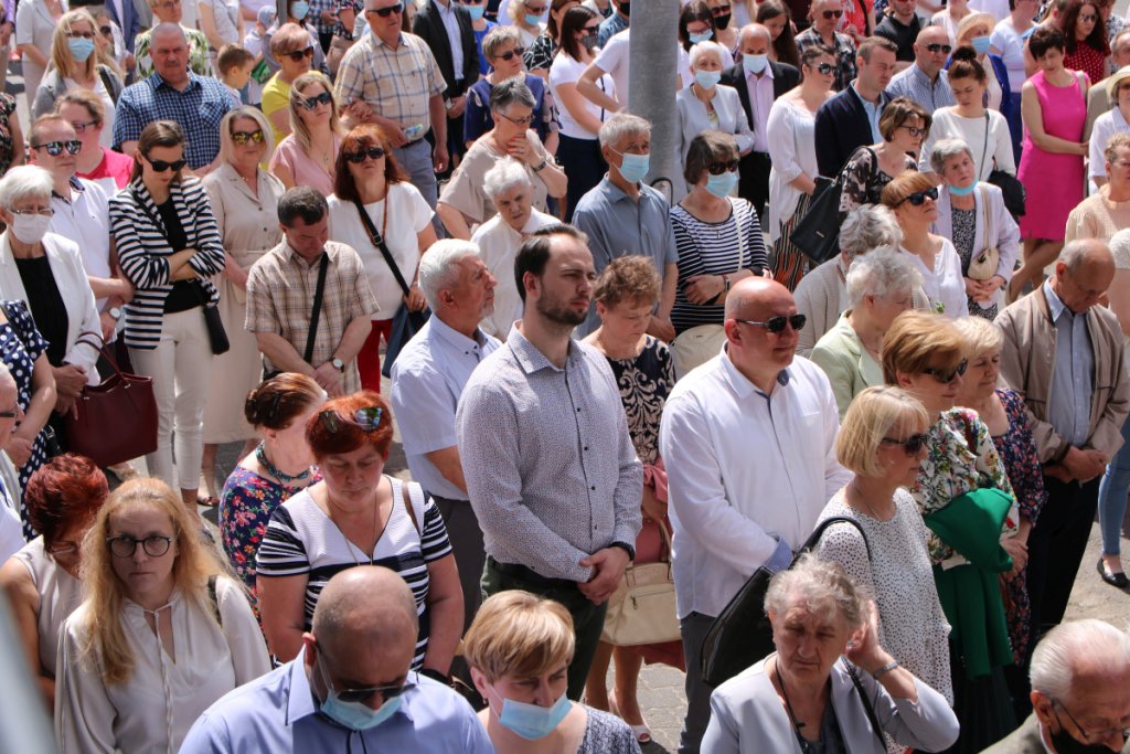 Boże Ciało 2021 parafii pw. św. Antoniego Padewskiego w Ostrołęce [03.06.2021] - zdjęcie #6 - eOstroleka.pl