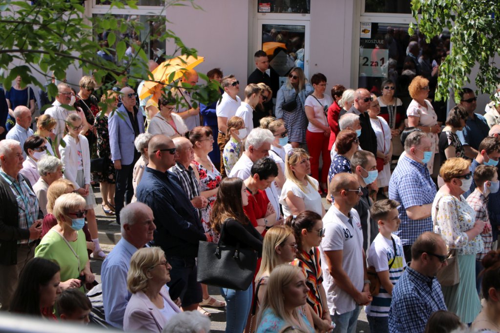 Boże Ciało 2021 parafii pw. św. Antoniego Padewskiego w Ostrołęce [03.06.2021] - zdjęcie #2 - eOstroleka.pl