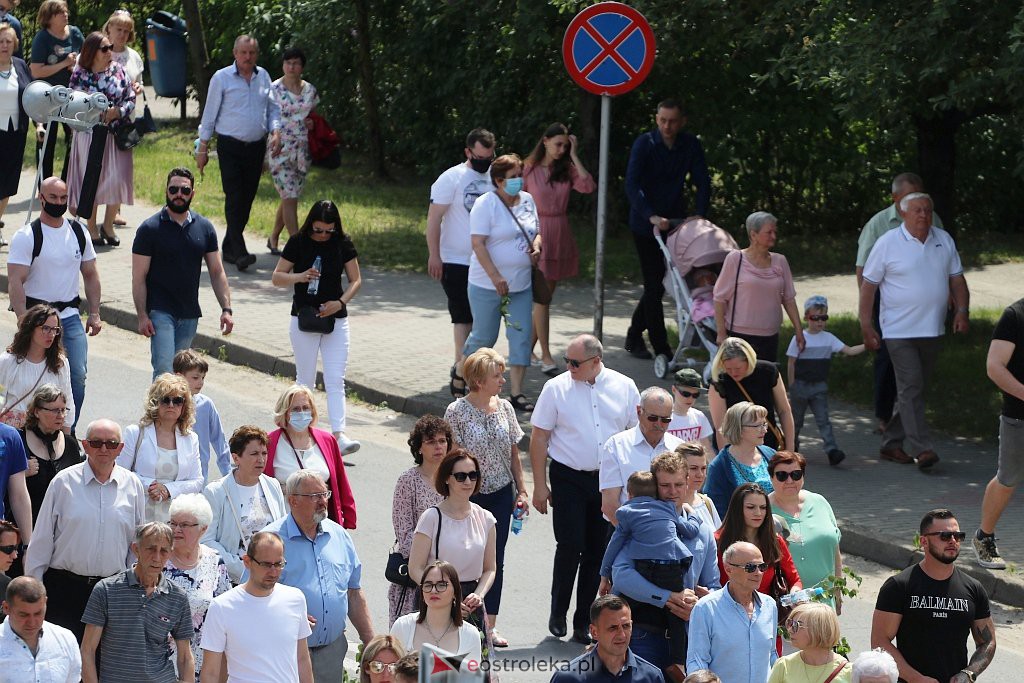 Boże Ciało 2021 w parafii Zbawiciela Świata w Ostrołęce [03.06.2021] - zdjęcie #34 - eOstroleka.pl