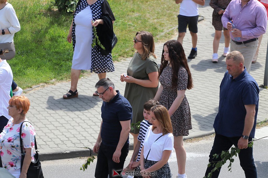 Boże Ciało 2021 w parafii Zbawiciela Świata w Ostrołęce [03.06.2021] - zdjęcie #5 - eOstroleka.pl