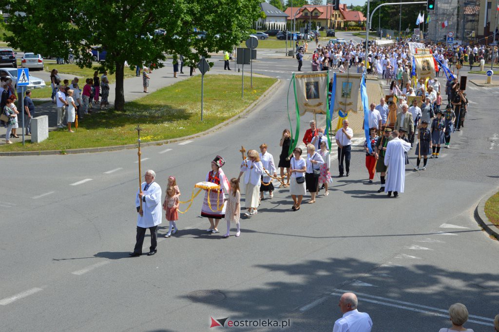 Boże Ciało 2021 parafii pw. św. Franciszka w Ostrołęce [03.06.2021] - zdjęcie #12 - eOstroleka.pl