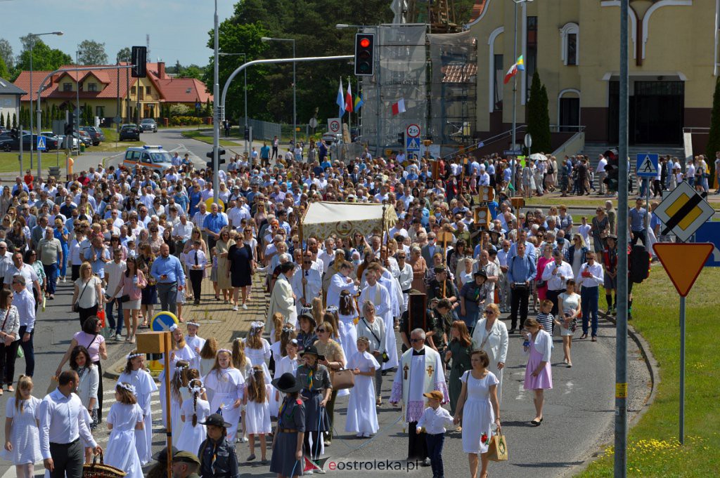 Boże Ciało 2021 parafii pw. św. Franciszka w Ostrołęce [03.06.2021] - zdjęcie #42 - eOstroleka.pl