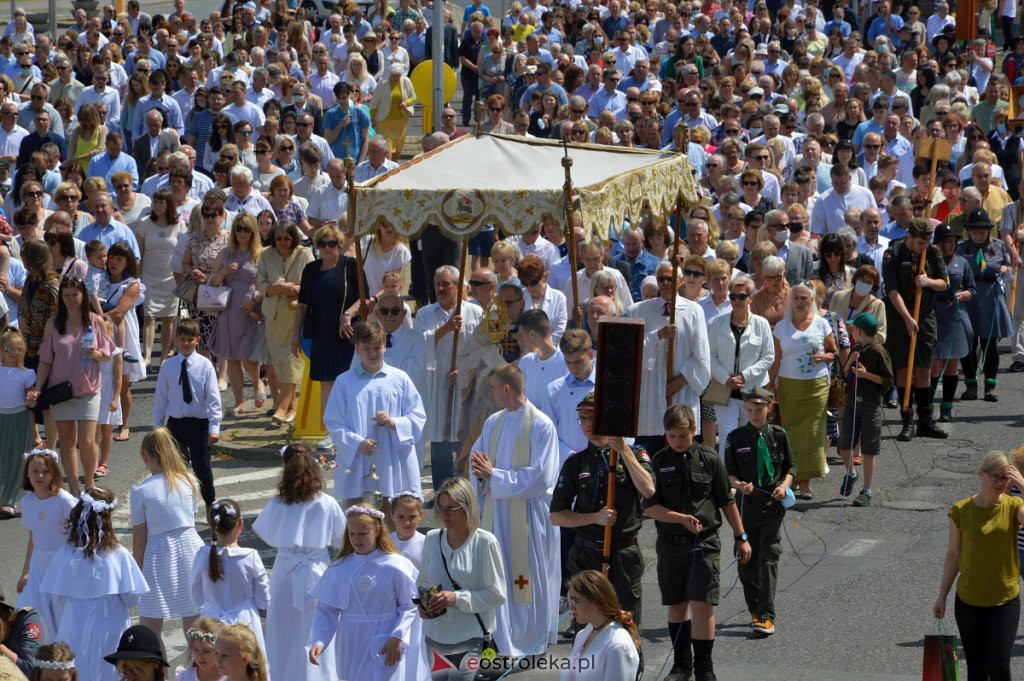 Boże Ciało 2021 parafii pw. św. Franciszka w Ostrołęce [03.06.2021] - zdjęcie #48 - eOstroleka.pl