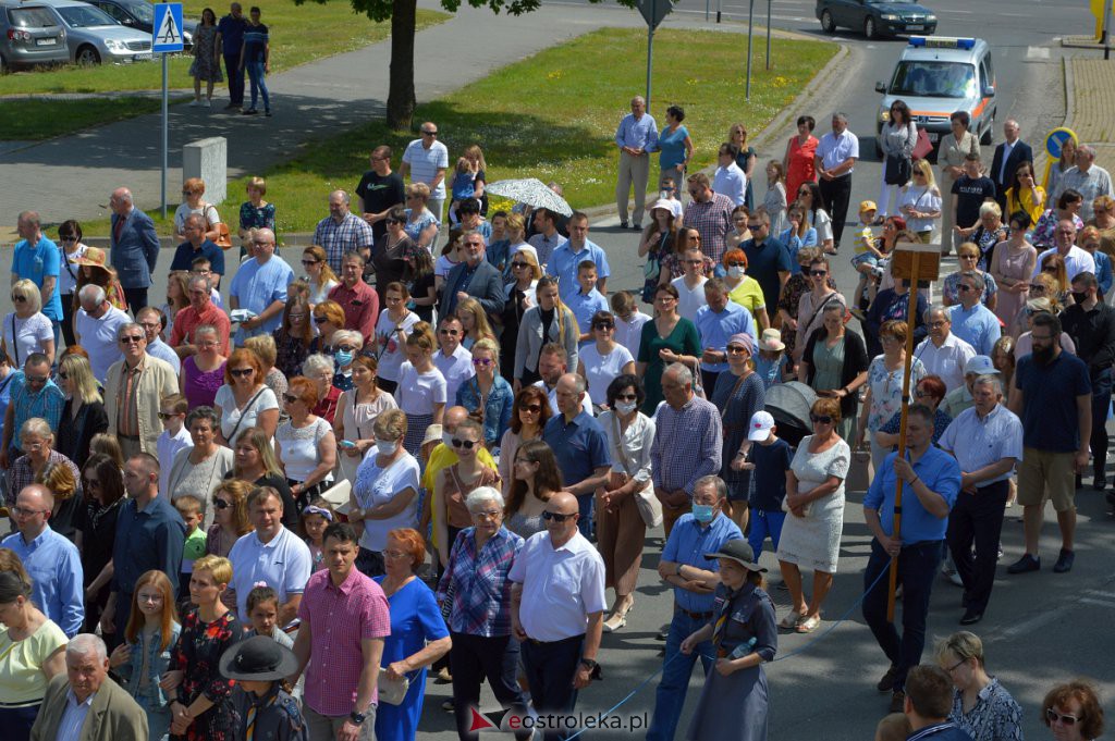 Boże Ciało 2021 parafii pw. św. Franciszka w Ostrołęce [03.06.2021] - zdjęcie #8 - eOstroleka.pl