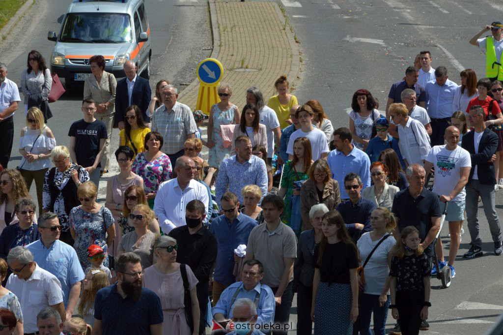 Boże Ciało 2021 parafii pw. św. Franciszka w Ostrołęce [03.06.2021] - zdjęcie #4 - eOstroleka.pl
