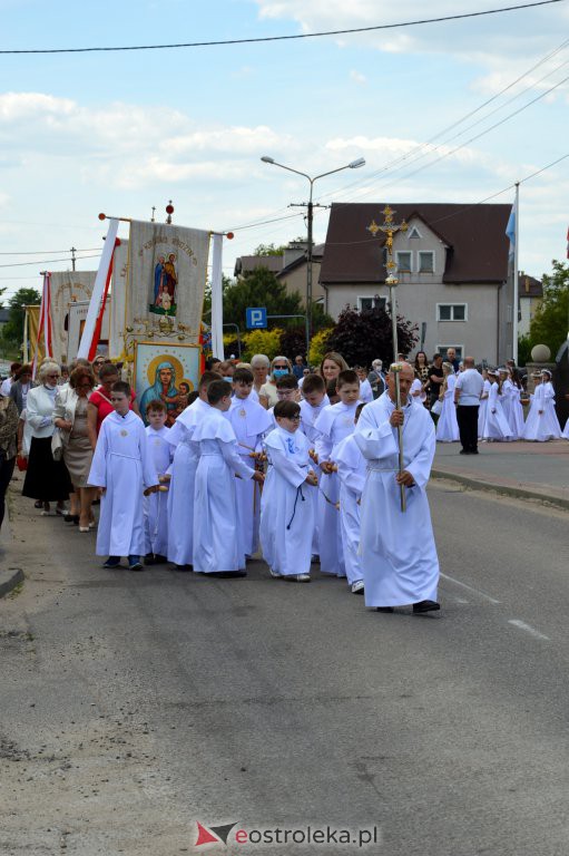 Boże Ciało 2021 parafii pw. NMP Królowej Rodzin w Ostrołęce [03.06.2021] - zdjęcie #8 - eOstroleka.pl