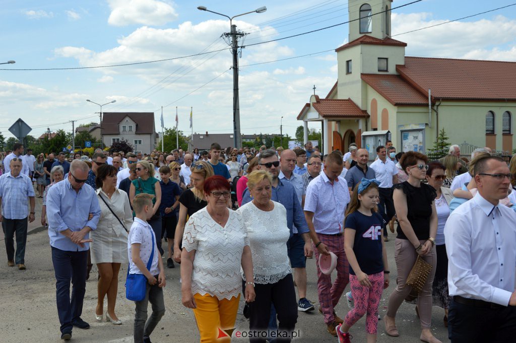 Boże Ciało 2021 parafii pw. NMP Królowej Rodzin w Ostrołęce [03.06.2021] - zdjęcie #85 - eOstroleka.pl