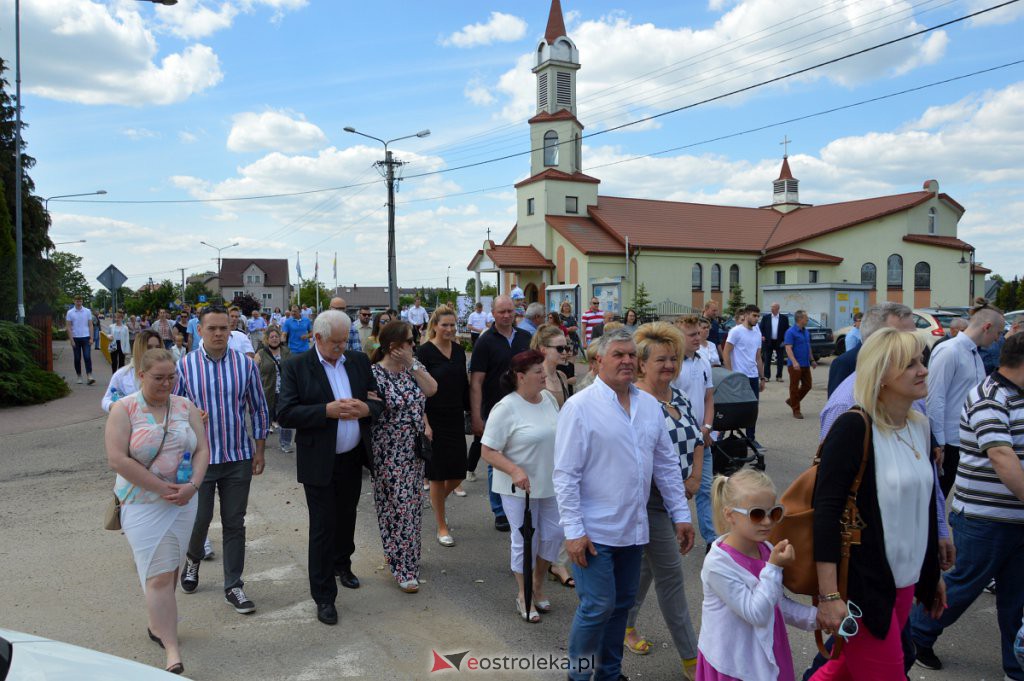 Boże Ciało 2021 parafii pw. NMP Królowej Rodzin w Ostrołęce [03.06.2021] - zdjęcie #105 - eOstroleka.pl