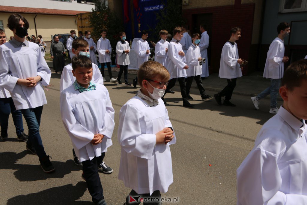 Boże Ciało 2021 w parafii pw. Nawiedzenia NMP (fara) [03.06.2021] - zdjęcie #44 - eOstroleka.pl