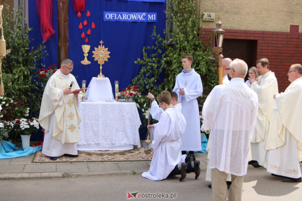 Boże Ciało 2021 w parafii pw. Nawiedzenia NMP (fara) [03.06.2021] - zdjęcie #64 - eOstroleka.pl