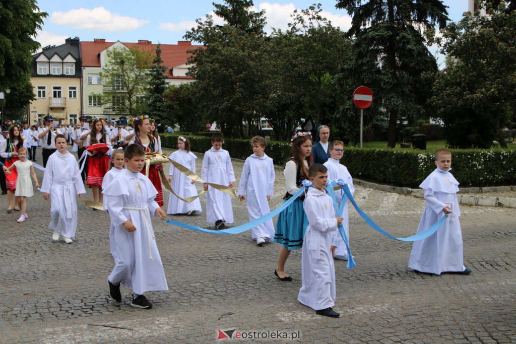 Boże Ciało 2021 w parafii pw. Nawiedzenia NMP (fara) [03.06.2021] - zdjęcie #79 - eOstroleka.pl