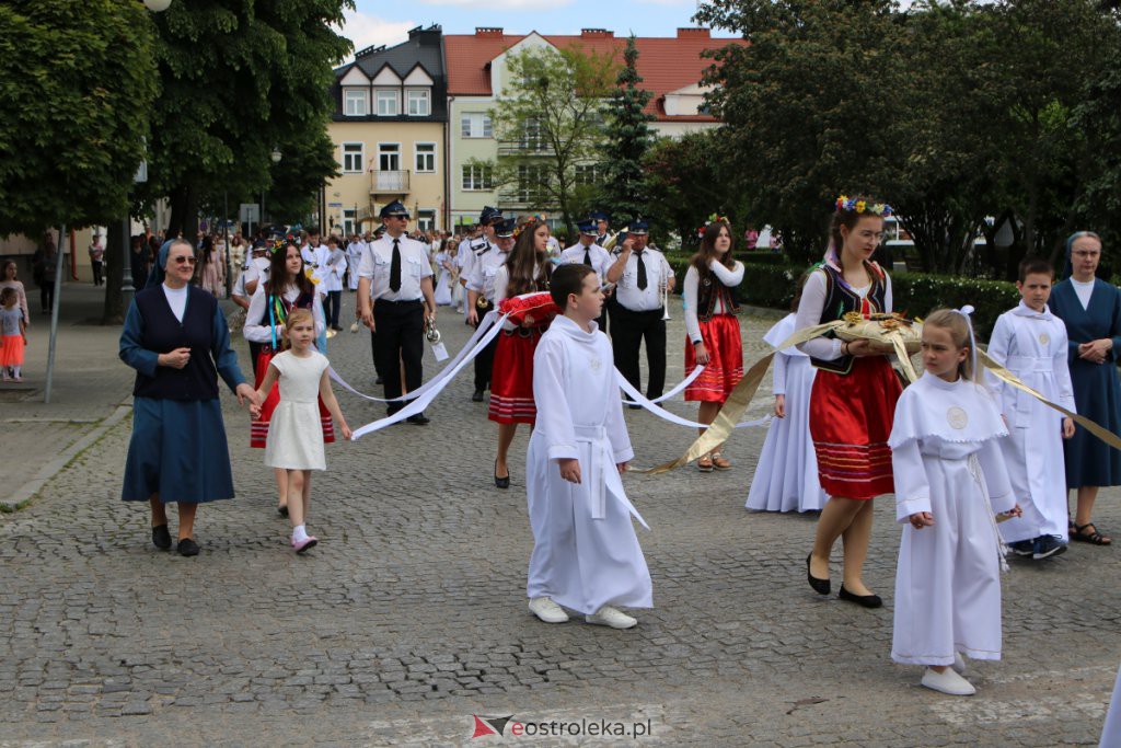 Boże Ciało 2021 w parafii pw. Nawiedzenia NMP (fara) [03.06.2021] - zdjęcie #77 - eOstroleka.pl