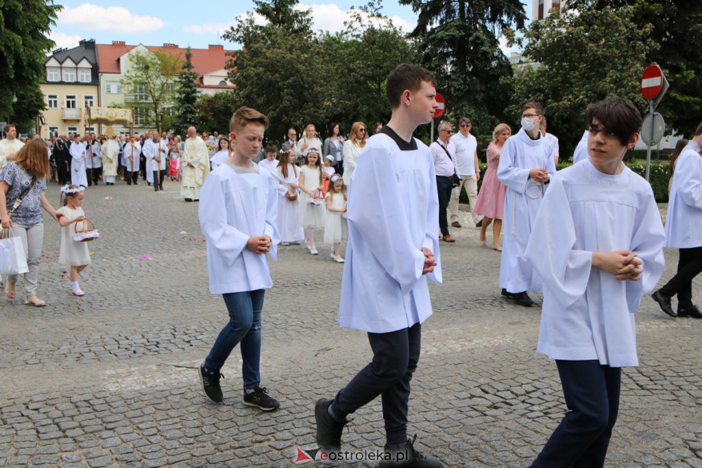 Boże Ciało 2021 w parafii pw. Nawiedzenia NMP (fara) [03.06.2021] - zdjęcie #68 - eOstroleka.pl