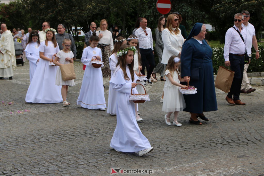 Boże Ciało 2021 w parafii pw. Nawiedzenia NMP (fara) [03.06.2021] - zdjęcie #64 - eOstroleka.pl