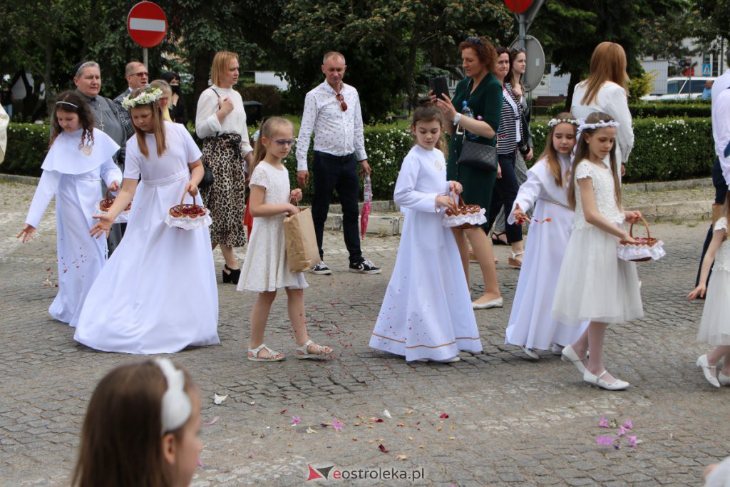 Boże Ciało 2021 w parafii pw. Nawiedzenia NMP (fara) [03.06.2021] - zdjęcie #71 - eOstroleka.pl