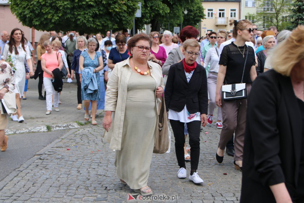Boże Ciało 2021 w parafii pw. Nawiedzenia NMP (fara) [03.06.2021] - zdjęcie #54 - eOstroleka.pl