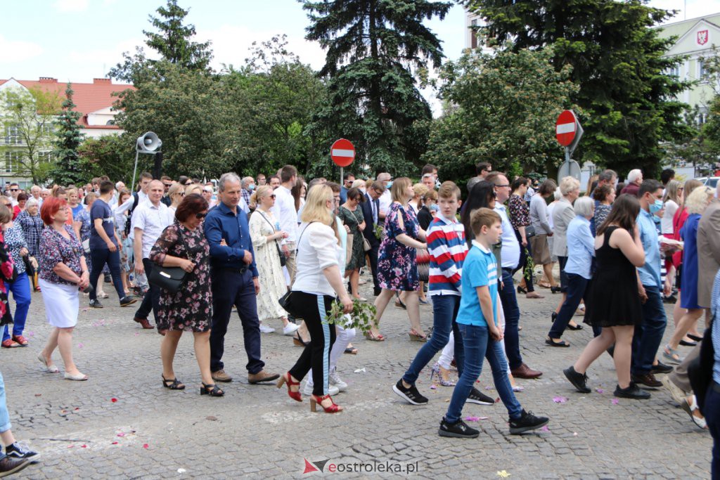 Boże Ciało 2021 w parafii pw. Nawiedzenia NMP (fara) [03.06.2021] - zdjęcie #36 - eOstroleka.pl