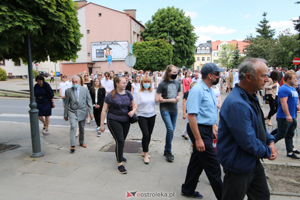 Boże Ciało 2021 w parafii pw. Nawiedzenia NMP (fara) [03.06.2021] - zdjęcie #16 - eOstroleka.pl