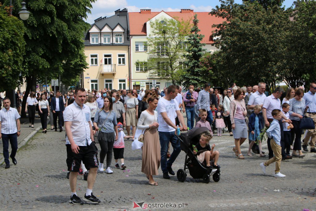 Boże Ciało 2021 w parafii pw. Nawiedzenia NMP (fara) [03.06.2021] - zdjęcie #41 - eOstroleka.pl
