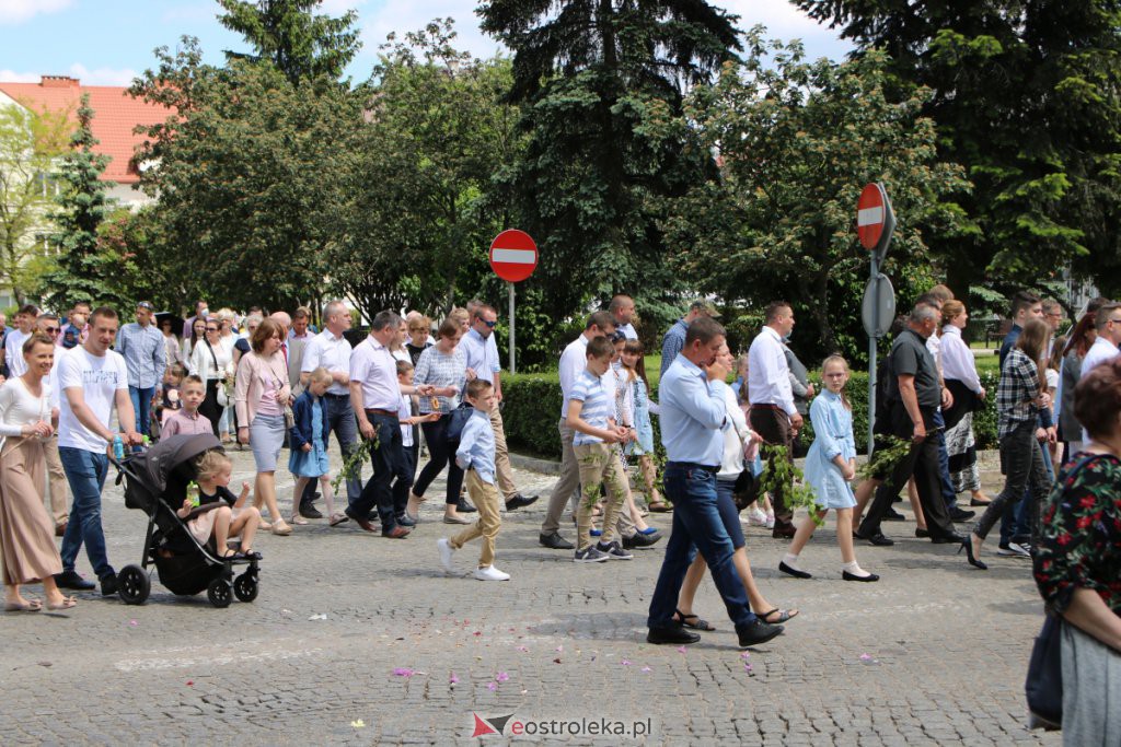 Boże Ciało 2021 w parafii pw. Nawiedzenia NMP (fara) [03.06.2021] - zdjęcie #39 - eOstroleka.pl