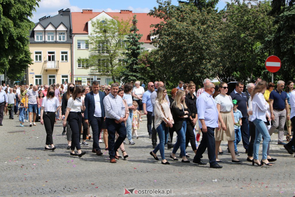 Boże Ciało 2021 w parafii pw. Nawiedzenia NMP (fara) [03.06.2021] - zdjęcie #35 - eOstroleka.pl