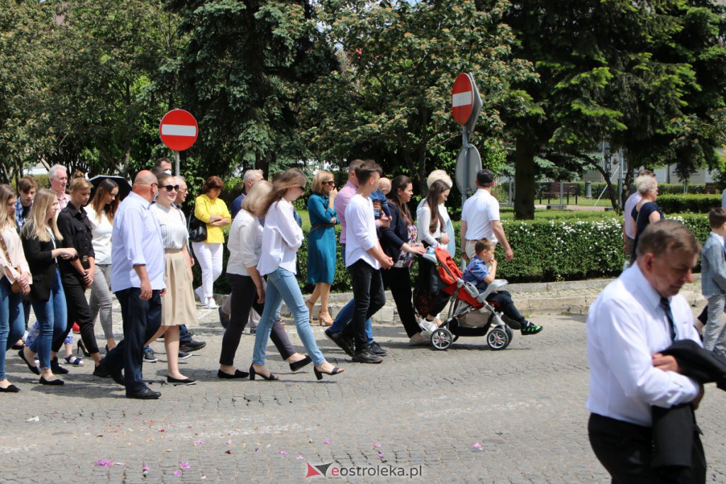 Boże Ciało 2021 w parafii pw. Nawiedzenia NMP (fara) [03.06.2021] - zdjęcie #33 - eOstroleka.pl