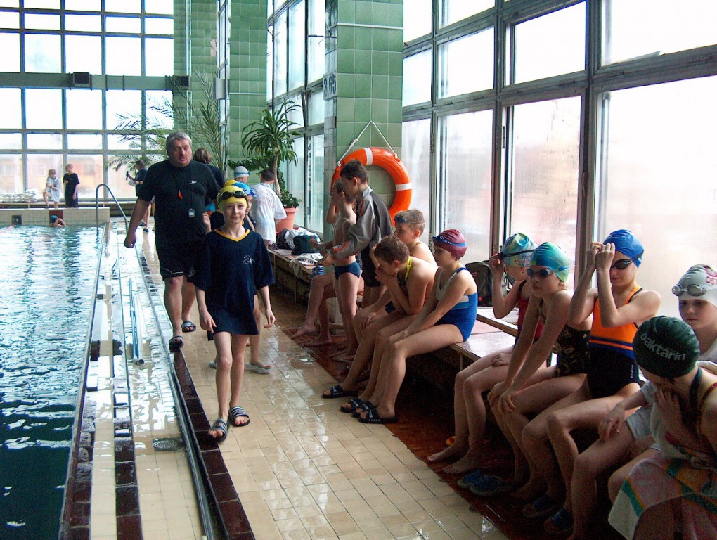 Zawody pływackie - 2004 r. - zdjęcie #9 - eOstroleka.pl