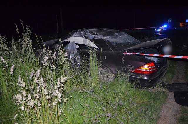 Wypadek w Wyszkowie: Młody kierowca uszkodził słup trakcji energetycznej [07.06.2021] - zdjęcie #6 - eOstroleka.pl