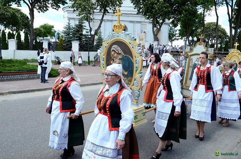 Procesja Bożego Ciała w Kadzidle [07.06.2021] - zdjęcie #14 - eOstroleka.pl
