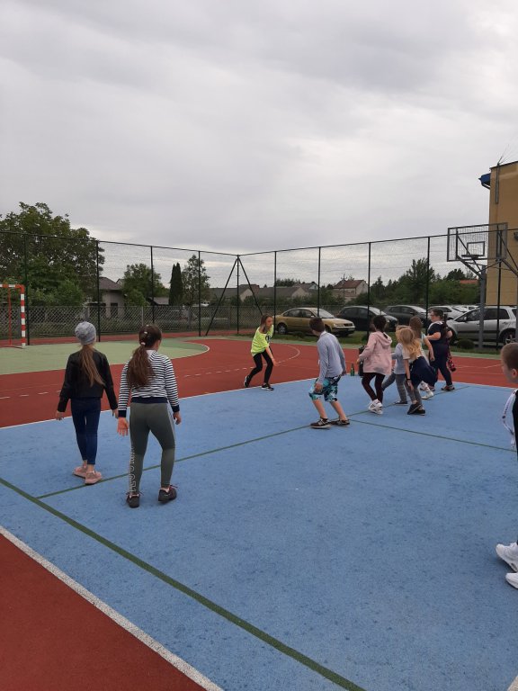 Dzień Dziecka z Nadleśnictwem Ostrołęka w Szkole Podstawowej w Rzekuniu [07.06.2021] - zdjęcie #59 - eOstroleka.pl